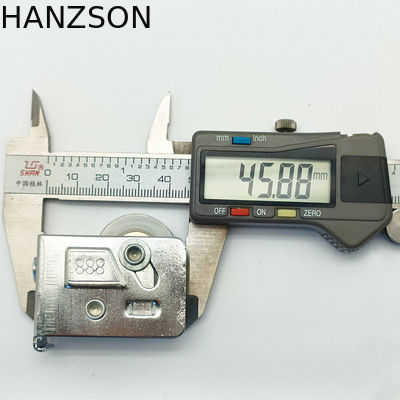 Утюг оцинковывает поверхность оксидации роликов раздвижной двери шкафа материальную Rustproof